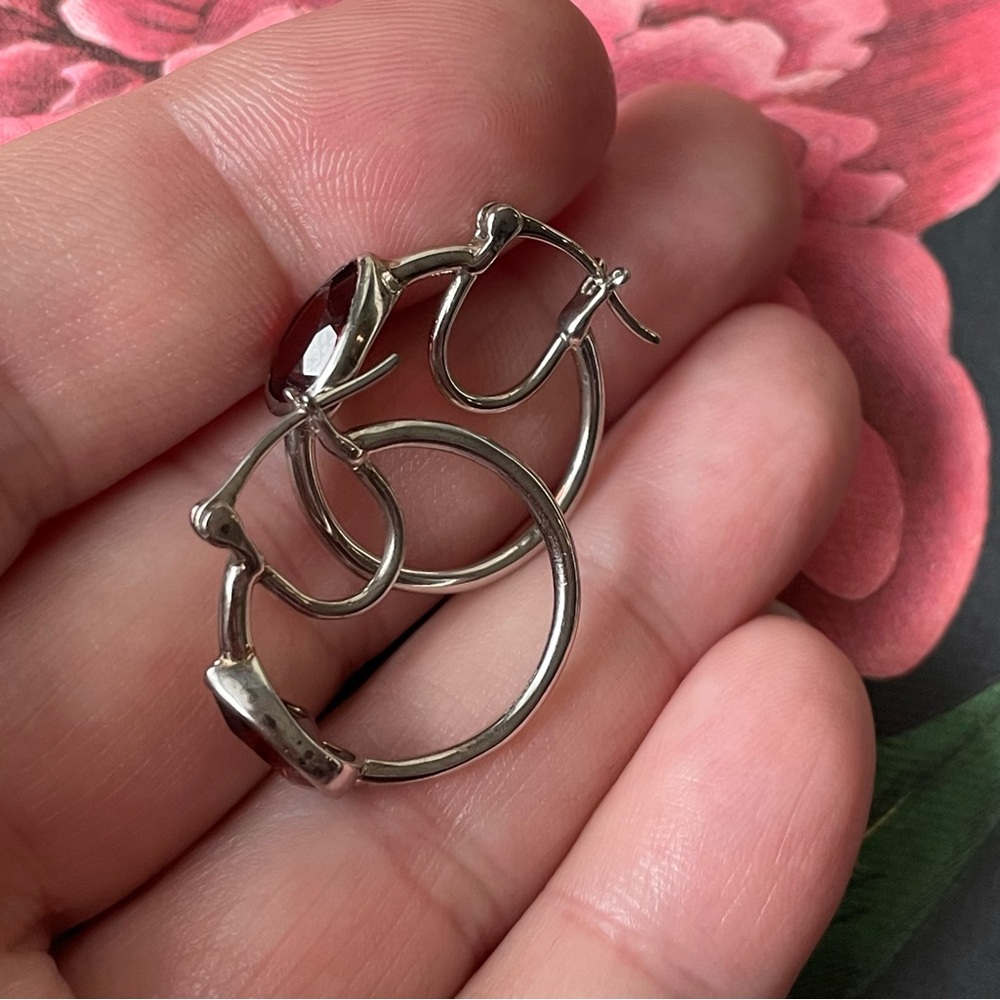 Stamped D’joy 925 sterling silver & teardrop garnets (?) double hoop earrings - Picture 9 of 9